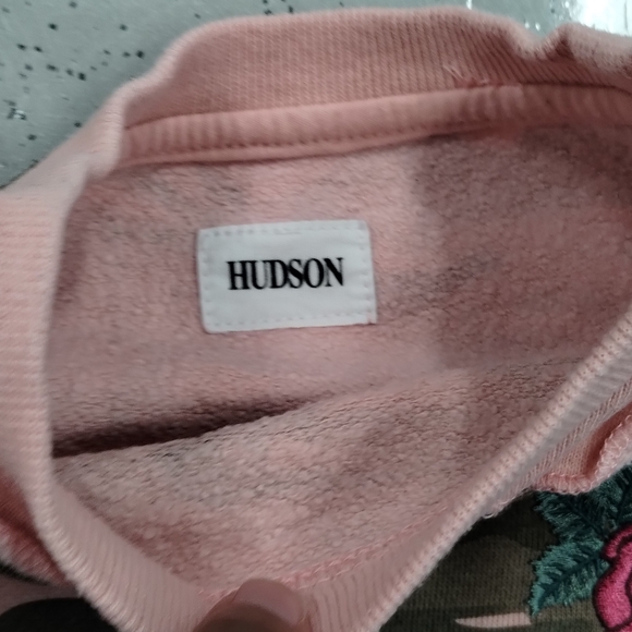 Hudson Camouflage Rose Ruffle Sweatshirt Size 4T - Picture 4 of 12